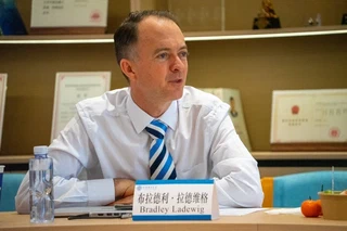 Prof. Bradley Ladewig participating in the HyWay Project Meeting at Dalian University of Technology